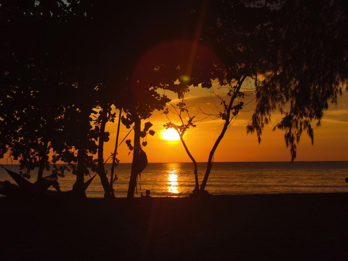 Villa Sleeping Trees Koh Rong Sanloem Exterior foto